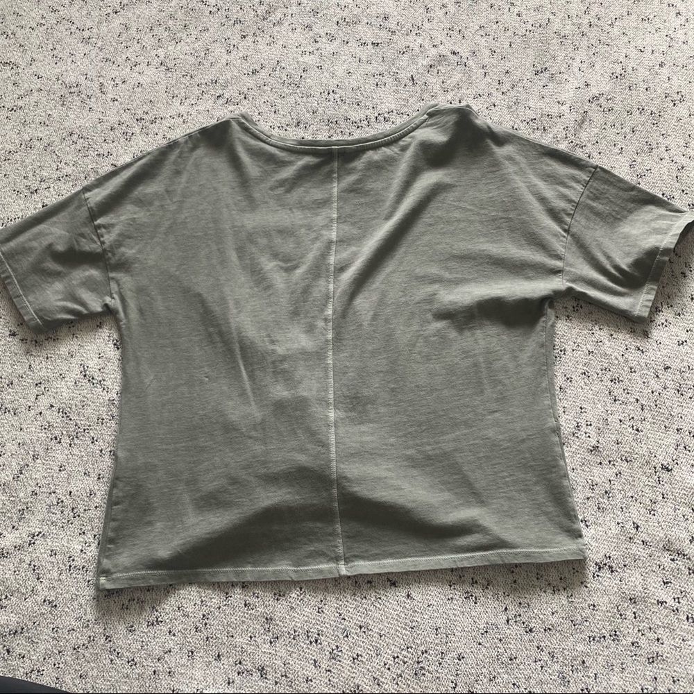 Lucky Brand Tee - Picture 7 of 16